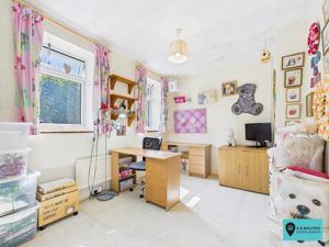 Bedroom- click for photo gallery